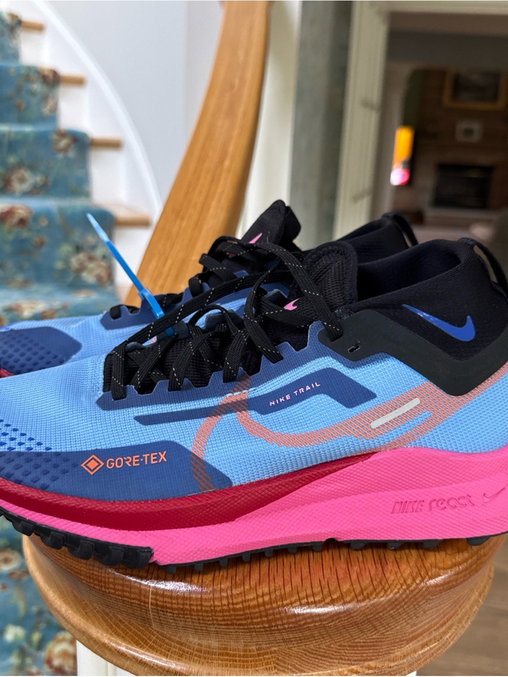Nike Women's 8 Trail Sneakers - Blue Pink Black running shoes hiking goretex